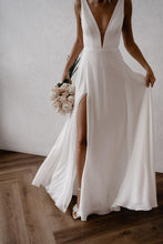 Load image into Gallery viewer, Made With Love - Lucy V2 - Size 8 Sample Sale Dress