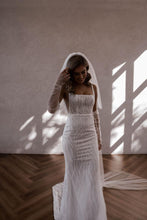 Load image into Gallery viewer, Made With Love - Beau Size 14 in Ivory