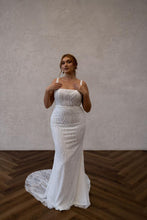 Load image into Gallery viewer, Made With Love - Beau Size 14 in Ivory