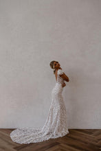 Load image into Gallery viewer, Made With Love - Darcy Size 10 in Ivory