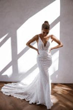 Load image into Gallery viewer, Made With Love - Harlow V2 - Size 12 Sample Sale Dress