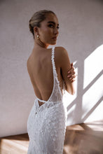 Load image into Gallery viewer, Made With Love - Harlow V2 - Size 12 Sample Sale Dress