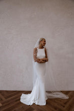 Load image into Gallery viewer, Made With Love - Parker Size 10 in Ivory