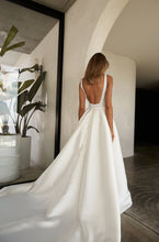 Load image into Gallery viewer, Jane Hill Bridal - York Dress - Size 10/12 Sample Sale Dress
